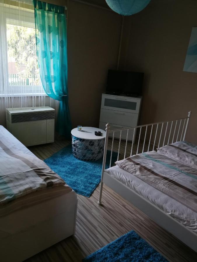 Zso-Zé Apartman Tiszafüred Extérieur photo