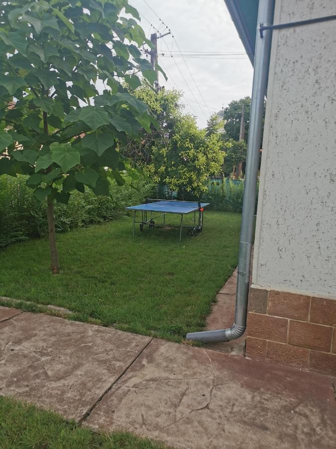 Zso-Zé Apartman Tiszafüred Extérieur photo